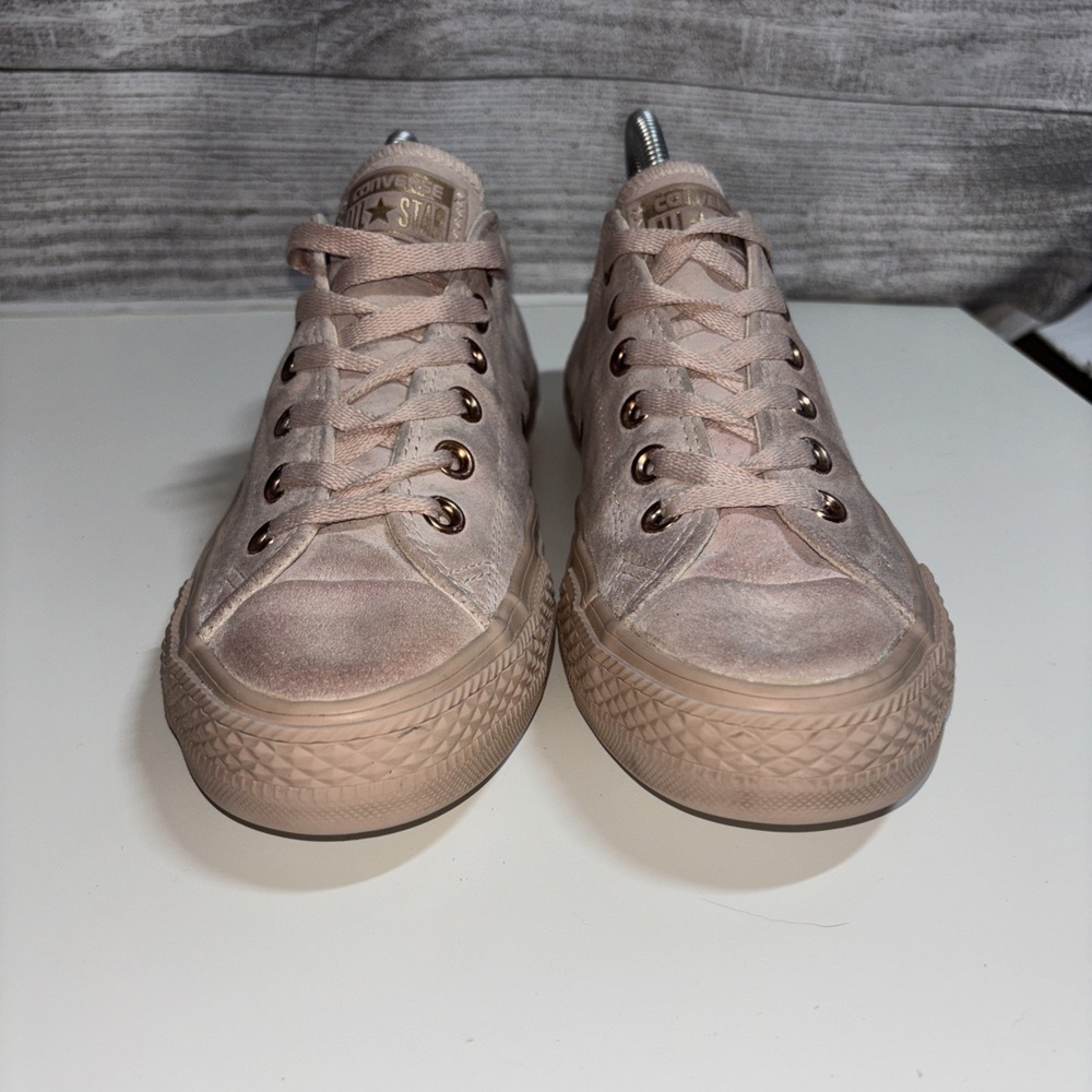 Converse Women's 6.5 CTAS OX Bisque Blush Rose Gold 158411C Suede - Picture 3 of 11